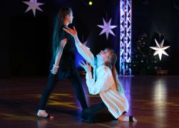 Showballett Formel I Weihnachtsrevue 2023 30